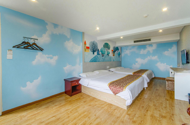 Bedroom 2, Qionghai Holiday Hotel, Liangshan Yi