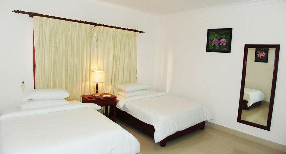 Bedroom, Sokhalay Angkor Inn, Puok
