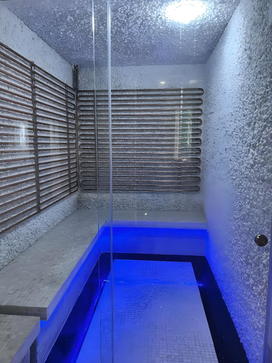 Sport & Beauty 5, Kiwi Beachside Hotel & Cafe Da Nang, Da Nang
