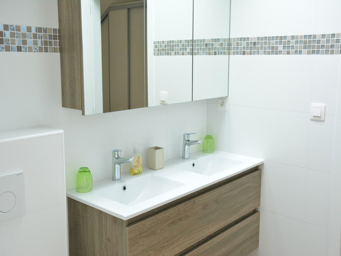Bathroom 3, Farmhouse Retreat, Fernelmont, Namur