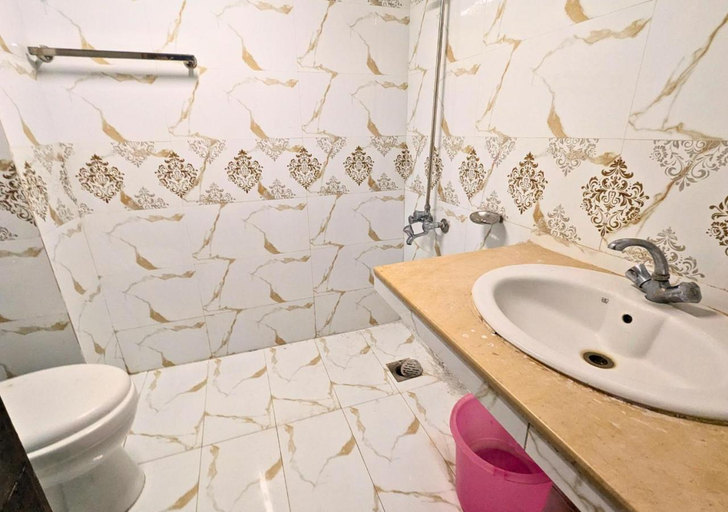 Bathroom 3, Grand Heights Hotel, Rawalpindi