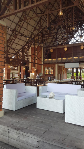 Bar/lounge, Sienna Resort, Berau