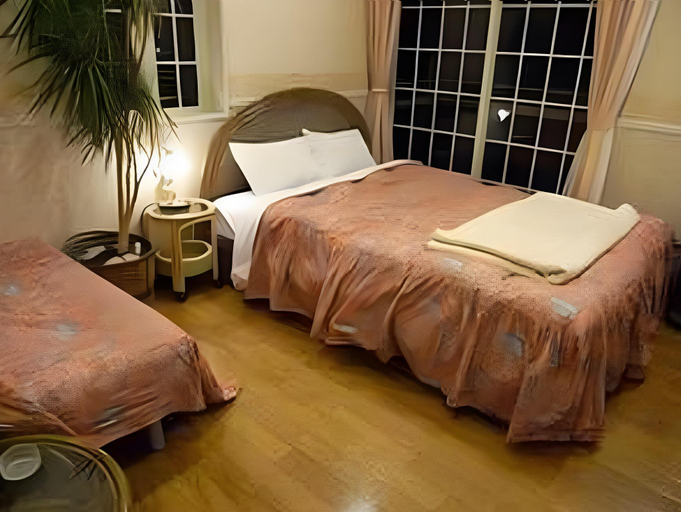 Bedroom 2, Petit Hotel Kashikojima Harbor, Shima