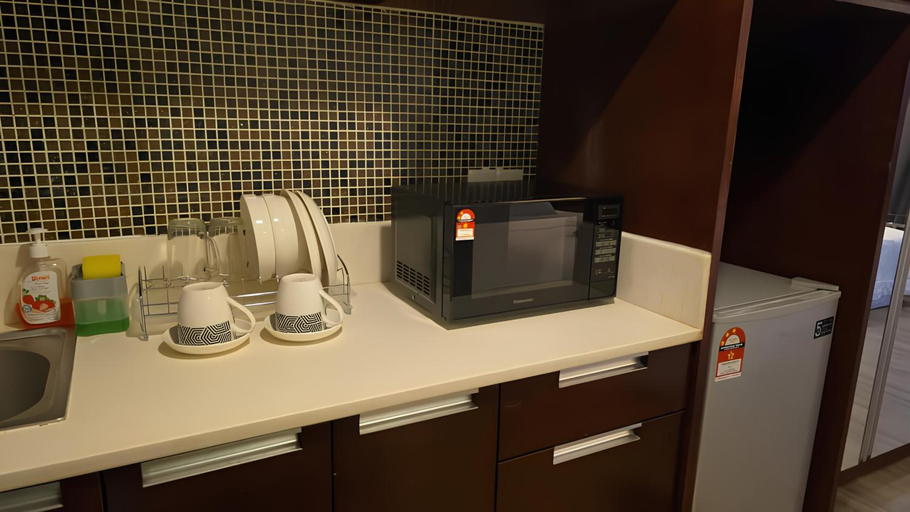 Others 4, Suites SCSP Residence, Kota Kinabalu