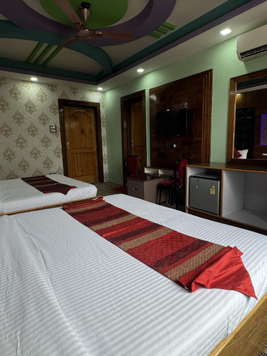 Bedroom 3, Hotel Shuhrah-I-Afaq, Badgam
