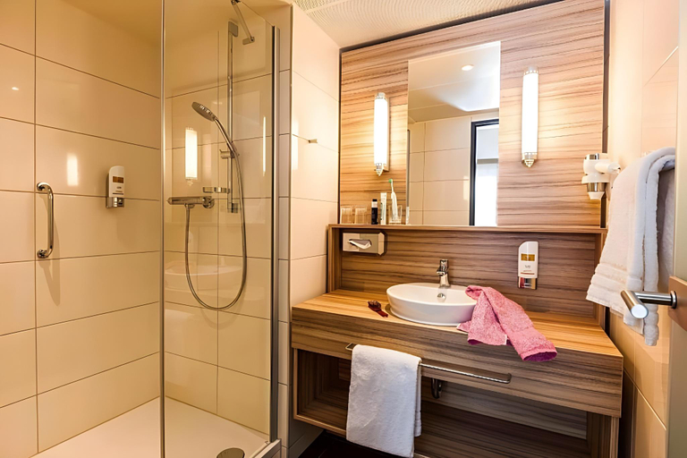 Bathroom 4, Staycity Aparthotels, Heidelberg