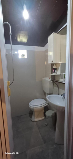 Bathroom 2, Marathos Hill, Thessaly