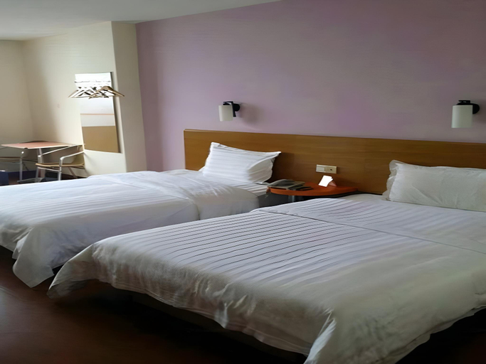 Bedroom 2, 7 Days Inn Wuhan Hanyang Wanda Plaza, Wuhan