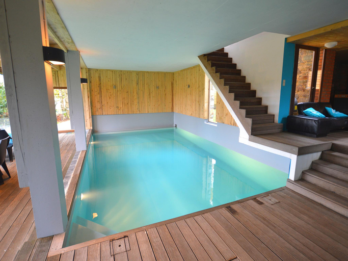 Sport & Beauty, Rustic Farmhouse with Pool, Liège