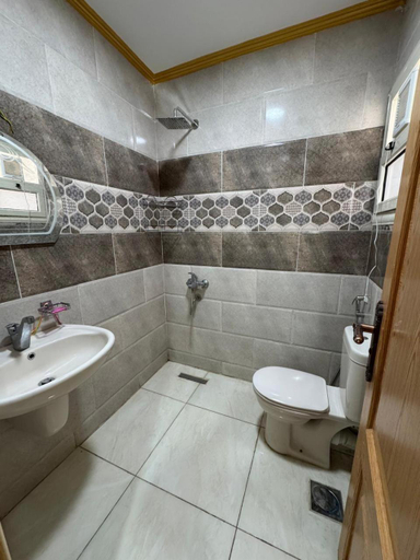 Bathroom, Porto marina residence, Al-Hammam