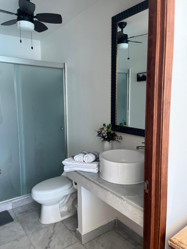 Others 3, Aria Ocean 380, Compostela