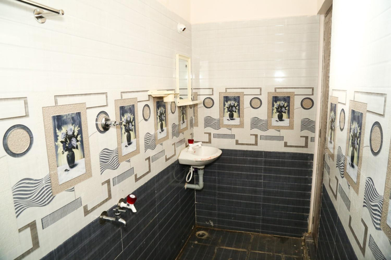 Bathroom 3, GK RESIDENCY, Thanjavur