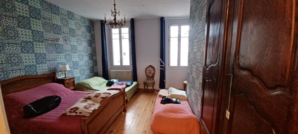 Others 4, Chez Virginie - chambre du Bourg, Hautes-Pyrénées