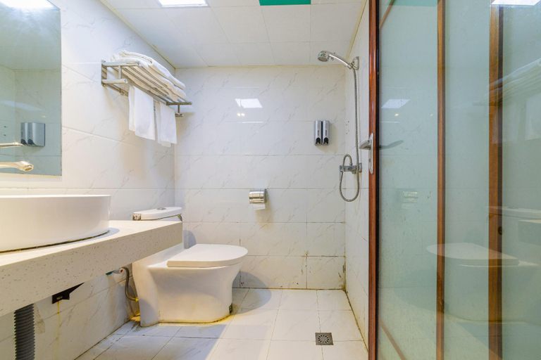 Bathroom, Thank Hotel Guiyang Huaguoyuan Yan'an South Road, Guiyang