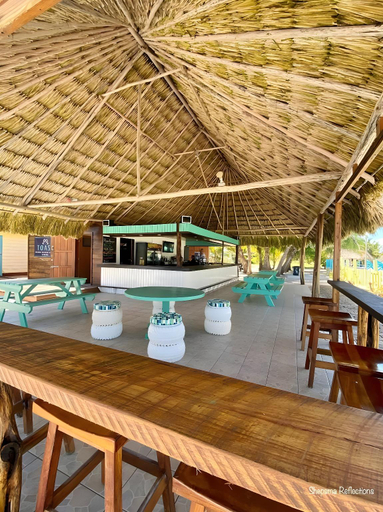 Food & Drinks, Royal Beach Cabanas