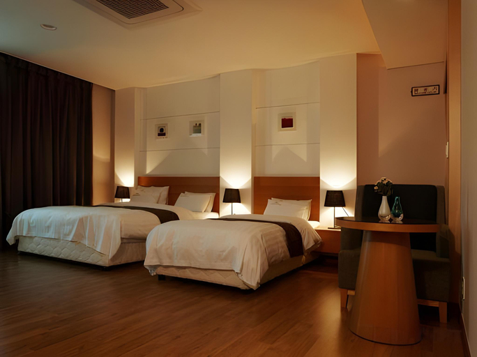 Bedroom 3, HS Tourist Hotel, Yeosu