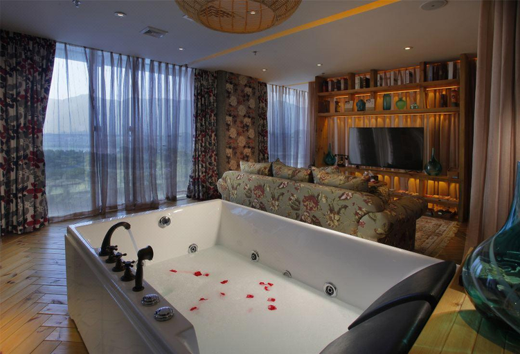Bathroom 4, The Star Hotel, Zhaoqing