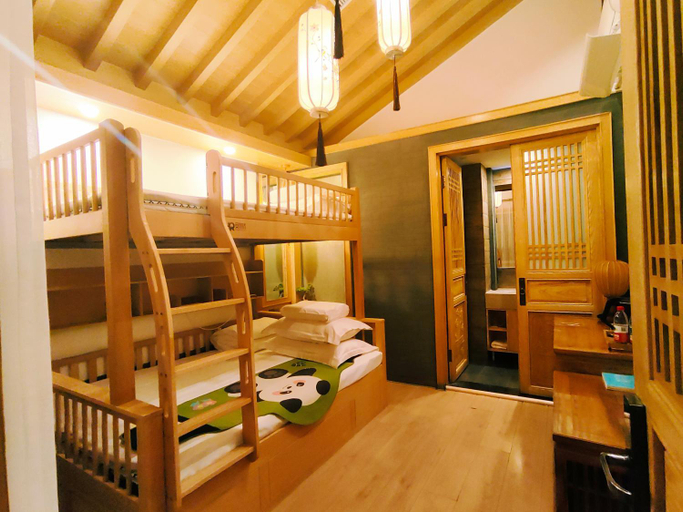 Bedroom 4, Pi Pa Hotel, Datong