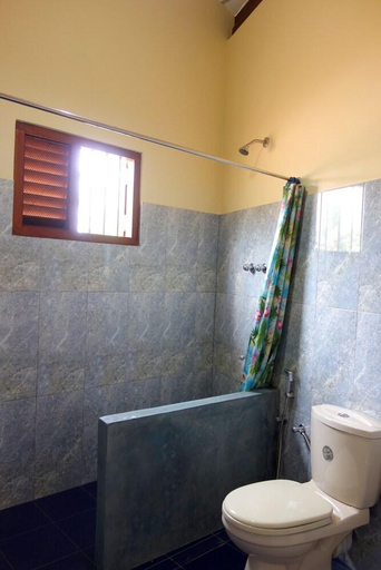 Bathroom 5, Manel Guesthouse, Galle Four Gravets