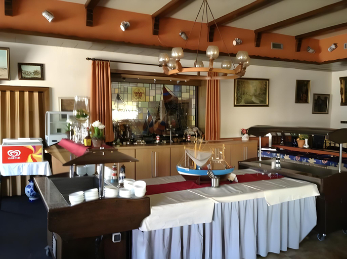 Food & Drinks 4, Familien- und Aparthotel Strandhof, Wesermarsch