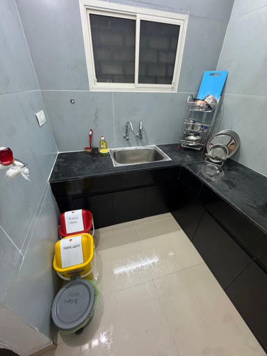 Others 5, Golden Heights Apartments, Thiruvananthapuram