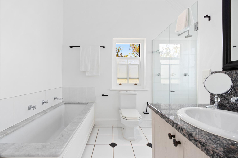 Bathroom 4, Winelands Golf Lodges 28, Cape Winelands
