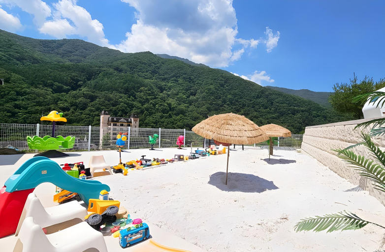 Others 3, Hayatakids Pool Villa N Caravan, Gapyeong