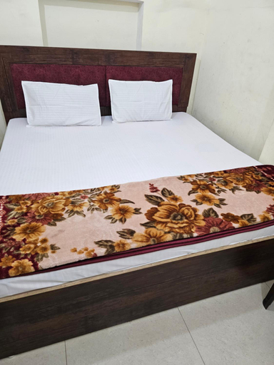 Bedroom 2, Ramlala Paying Guest House Stay Just 100m from Saryu Ghat, Ayodhya, Faizabad