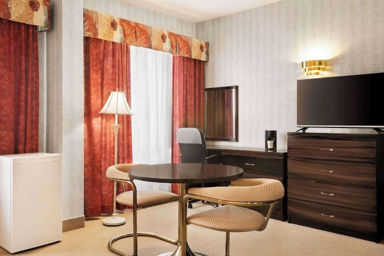 Others 5, DAYS INN - STE. HELENE-DE-BAGOT, Les Maskoutains