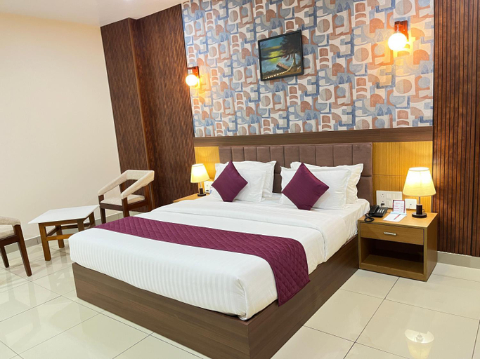 Bedroom 2, Hotel Floral Palace, Kottayam