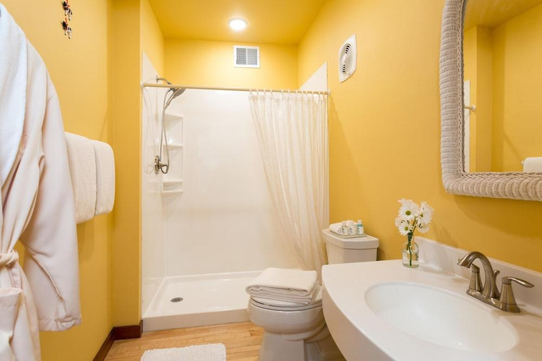 Bathroom 3, Justin Trails Resort, Monroe