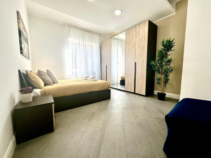Others 5, Sergio I Apartment, Rome