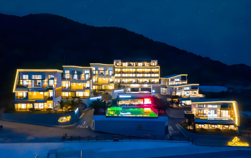 Exterior & Views 1, Yeosu Blue Mango Pool Villa & Resort, Yeosu