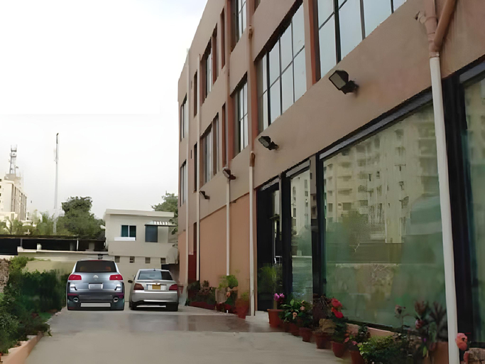 Others 4, Hotel Country Inn, Karachi