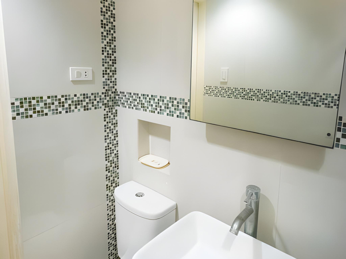 Bathroom 4, Chito's Hotel, Iloilo City