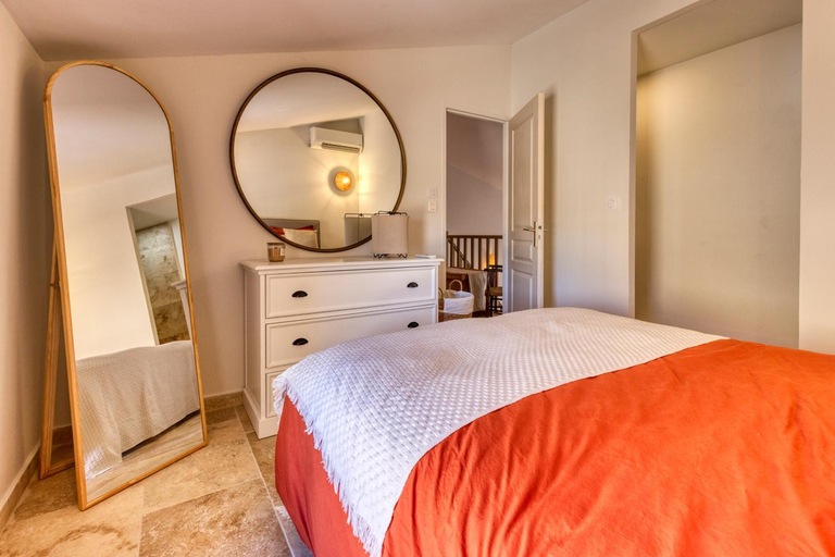 2, VILLA Isle sur la Sorgue, Vaucluse