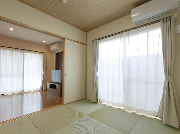 Bedroom 2, RERESO Okinawa Churaumi, Motobu