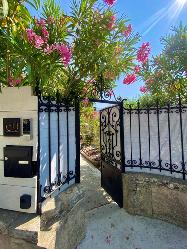 Others 4, La maison Gerval, Vaucluse