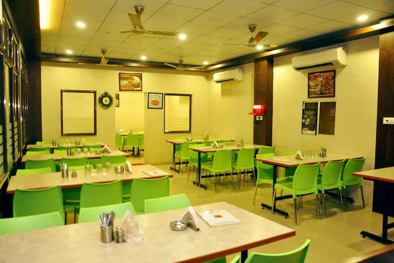 Food & Drinks, Hotel Baba Ramdev, Sirohi