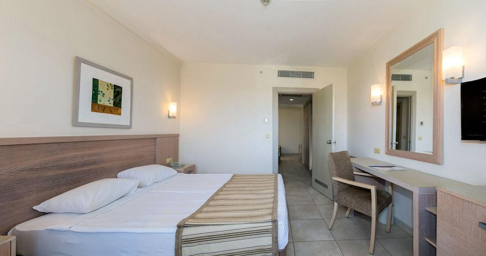 Bedroom 3, Sural Resort Hotel, Manavgat