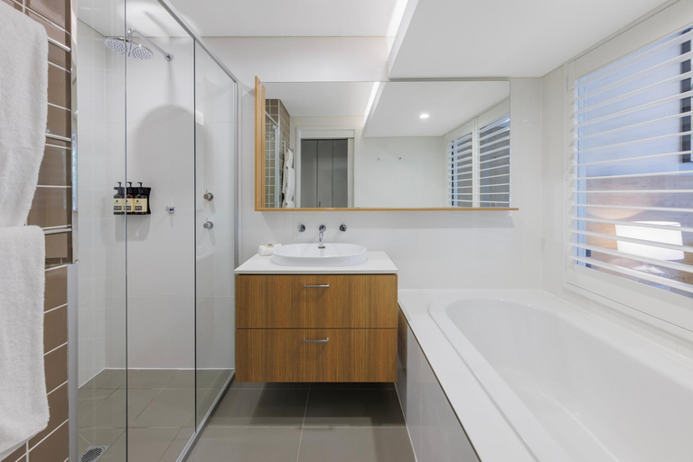 Bathroom, Peppers Hunter Valley Accor Vacation Club Apartments, Cessnock