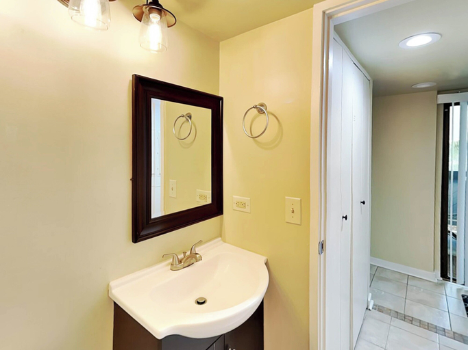 Bathroom 4, 6101 Treetops by Hilton Head Retreats, Beaufort