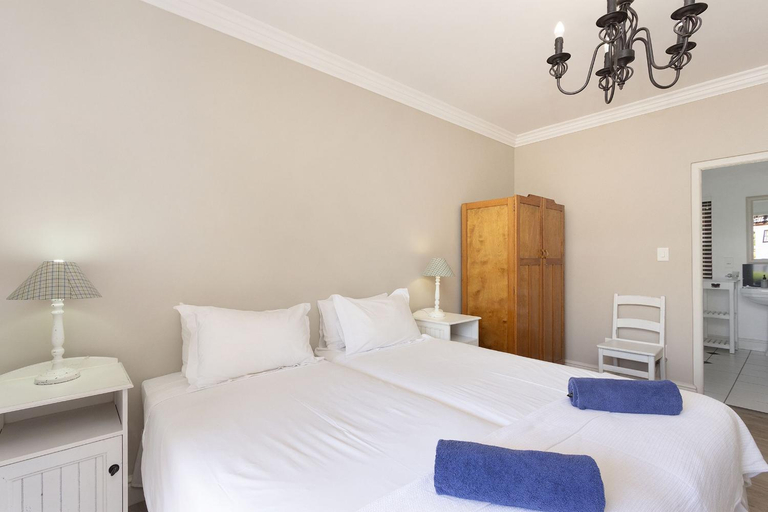 Bedroom 3, Winelands Golf Lodges 19, Cape Winelands
