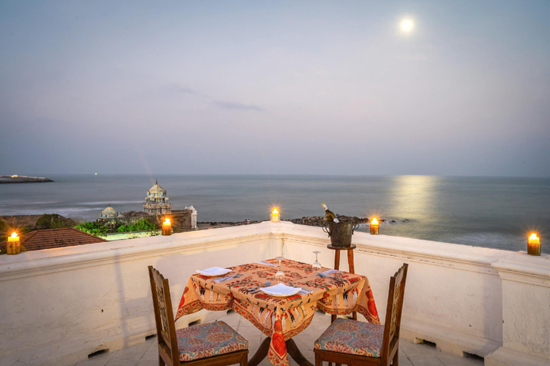 Food & Drinks, Neemrana's The Bungalow on the Beach, Nagappattinam