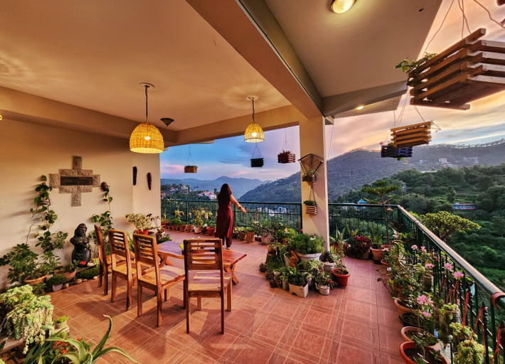 Others 4, Dharampur Cottage, Solan