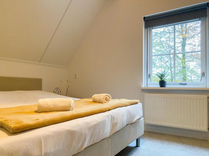 2, Charming Decorated House in Nature, De Wolden