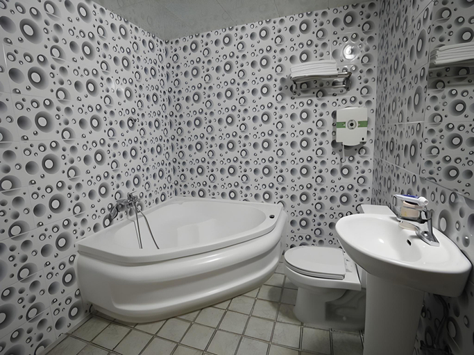 Bathroom 3, Goodstay Aubeson Hotel, Seo