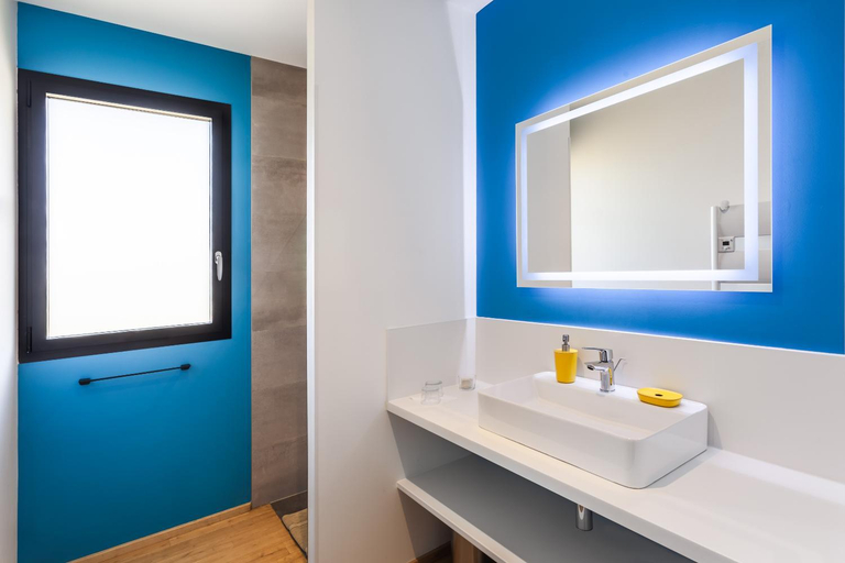 Bathroom 2, Balcons de Sorgeat - Chambres d'hotes - Ecolodge en montagne, Ariège