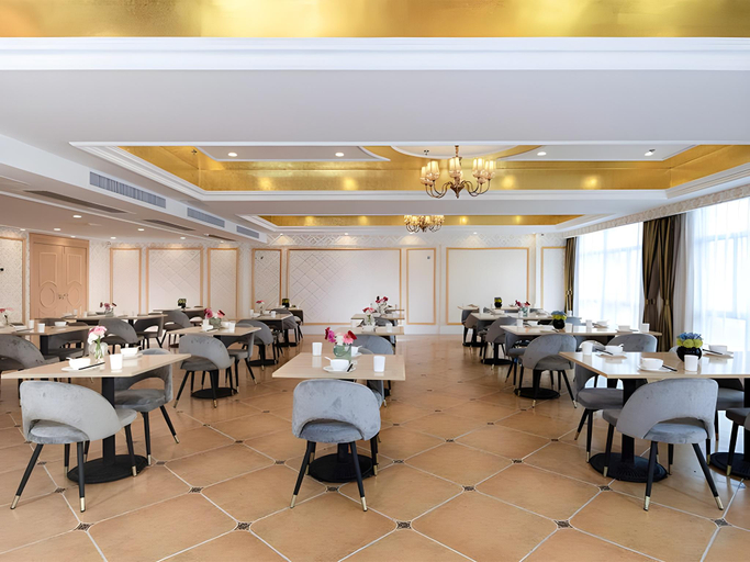 Food & Drinks 4, Vienna Hotel Guangxi Lingshan Liufengshan Pedestrian Street, Qinzhou