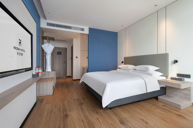 Bedroom 2, Rezen Hotel Beihai Silver Beach, Beihai
